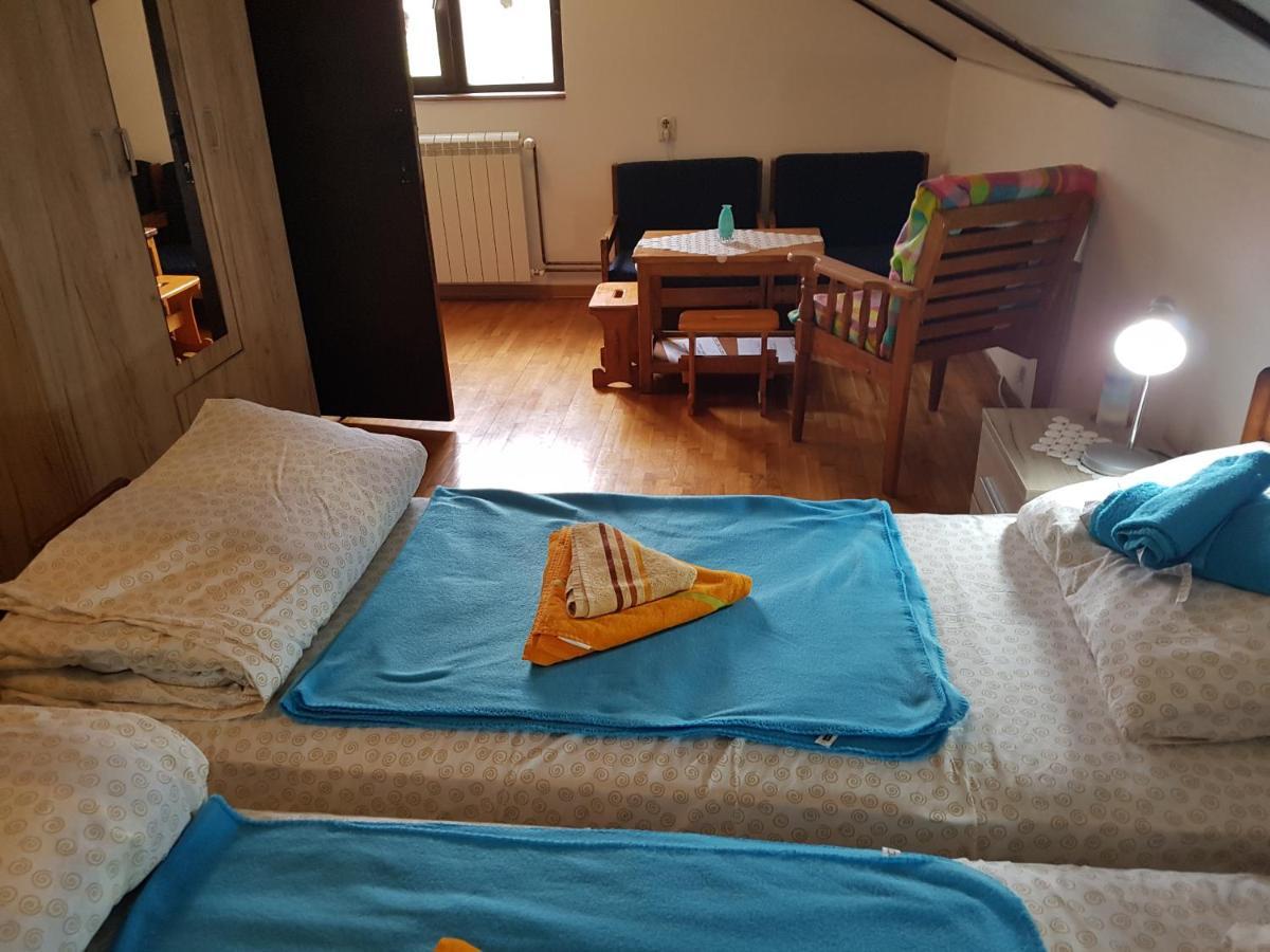 Nena & Rale Rooms Donji Milanovac Eksteriør billede